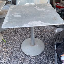 2 Tables