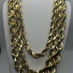 14K 12mm-18mm 28in -30in Diamond cut rope chain. Brand new.