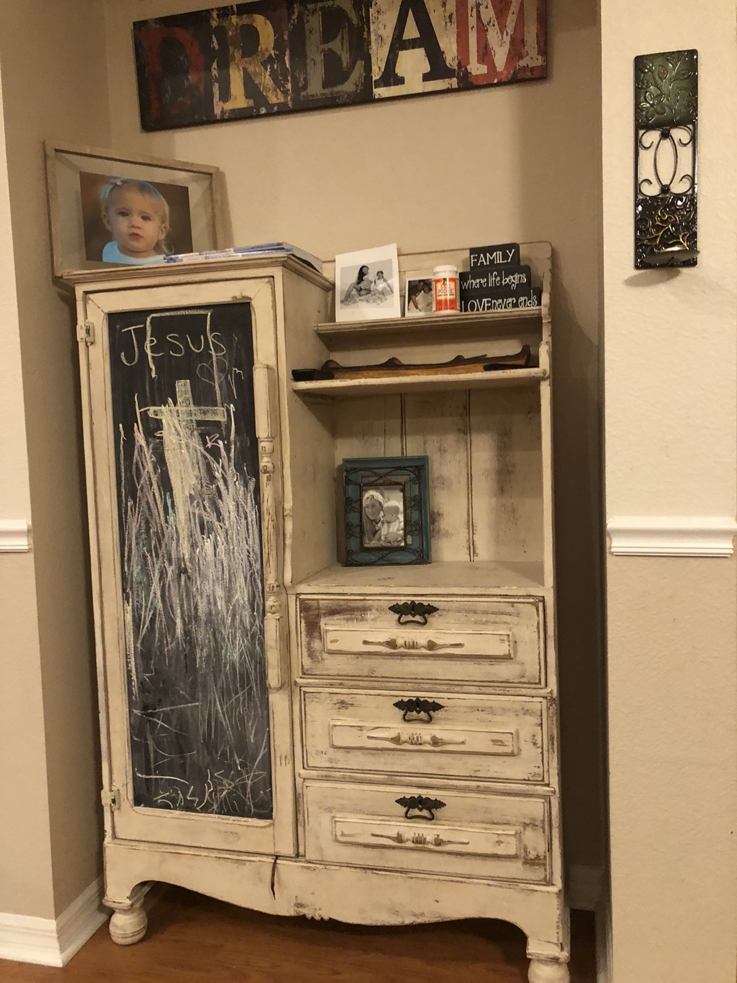 Dresser/storage/antique