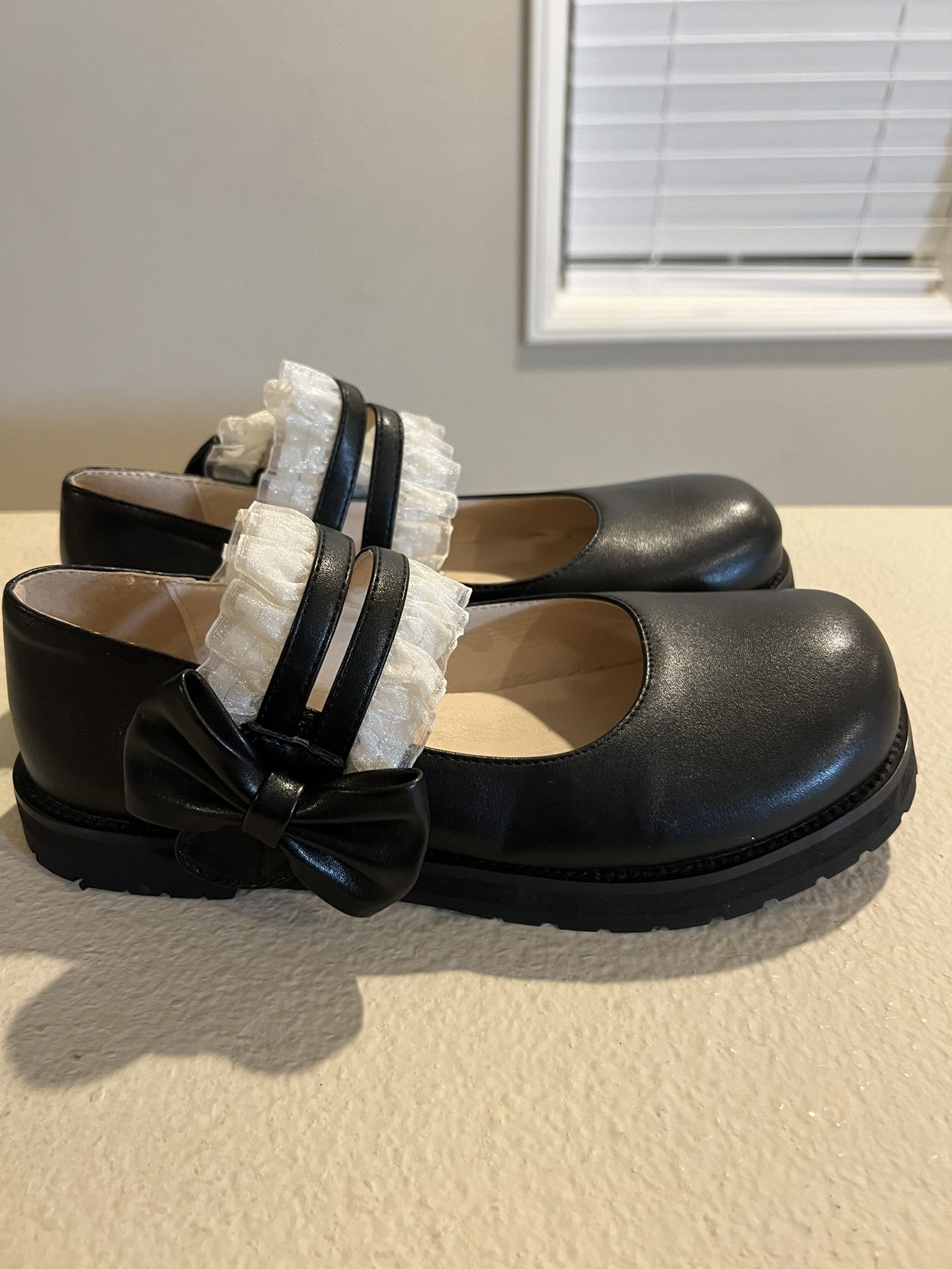 Womens Flat Heel Mary Jane Lace Double Ankle Strap Pumps with Bow