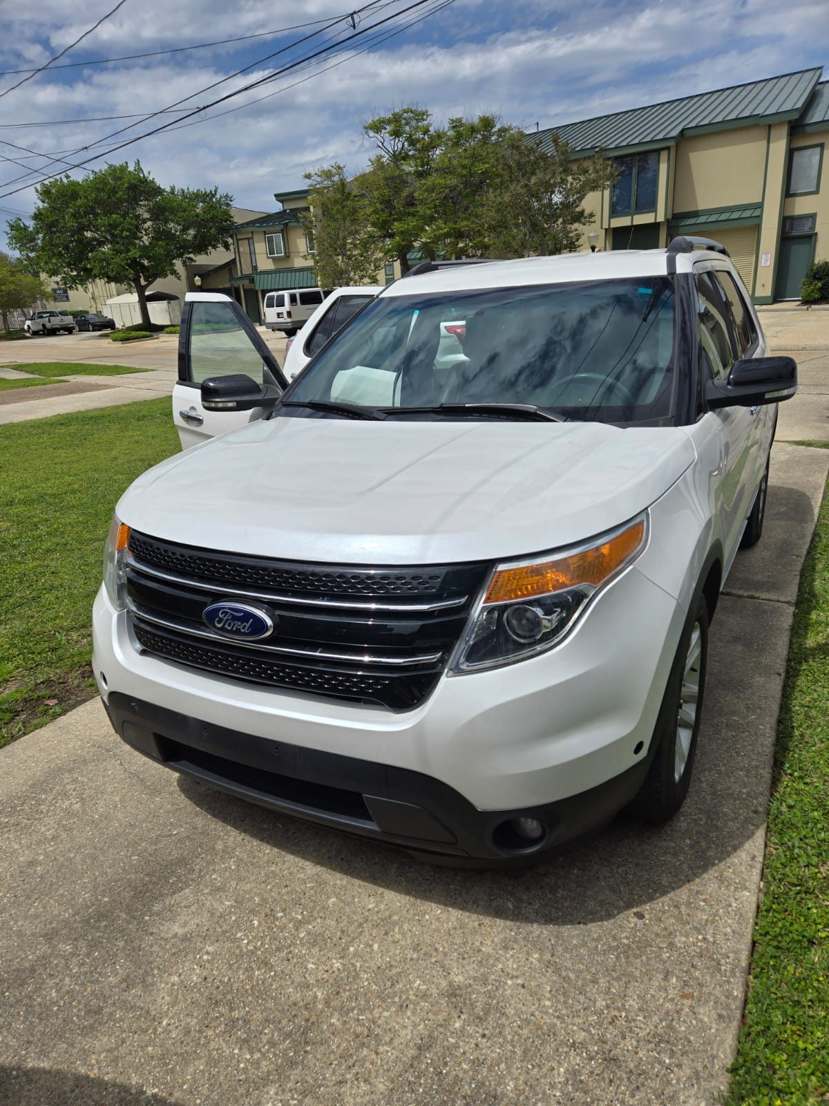 2015 Ford Explorer