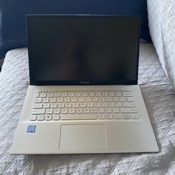 ASUS VivoBook SonicMaster core i5 8th generation model X420U