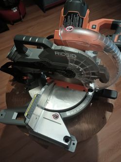 RIGID miter saw