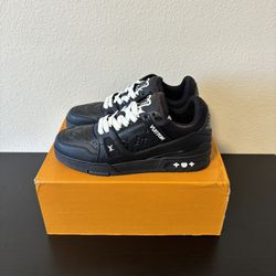 Black/white Trainers 