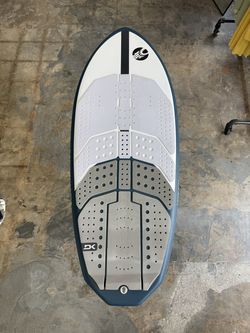2022 Cabrinha LINK wingfoil/prone foil board