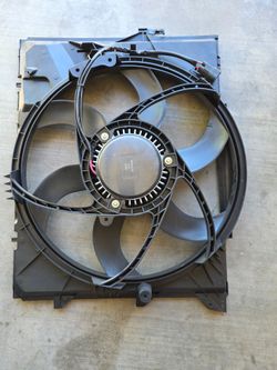 08-13 bmw engine radiator cooling fan