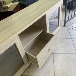TV Stand Nuevo 