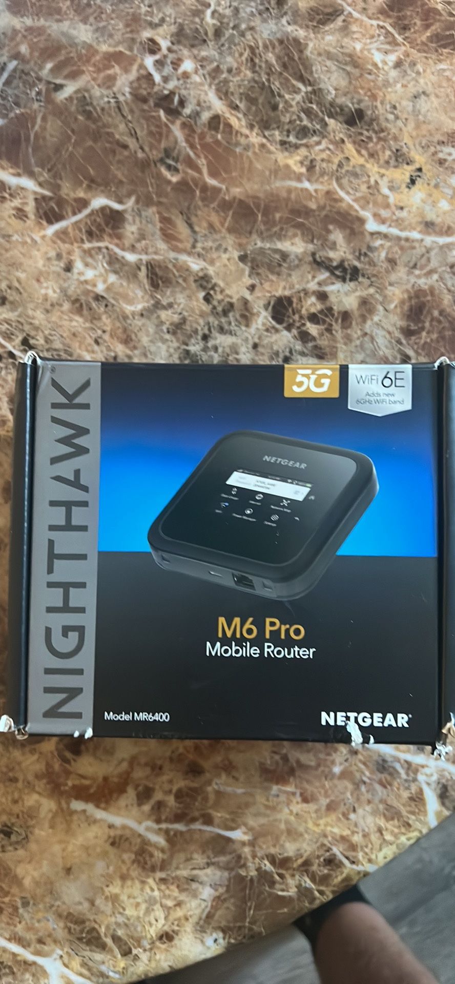 Netgear Nighthawk M6 MR6400