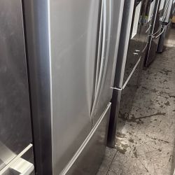 Whirlpool Refrigerator 