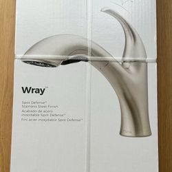 Kitchen Faucet. NEW IN BOX.  Pfister  Wray Single- Handle Pull-Out Sprayer Stainless Steel