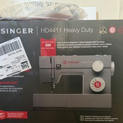 Singer Heavy Duty Sewing Machine 
