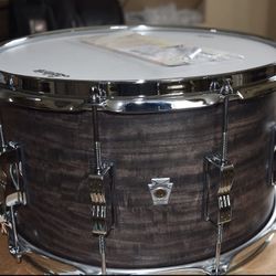 LUDWIG STANDARD MAPLE 8x14 SNARE DRUM
