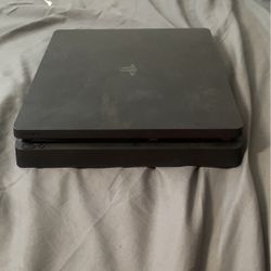 All Black PS4
