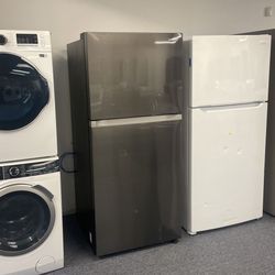 Samsung Refrigerator W/ Top Freezer