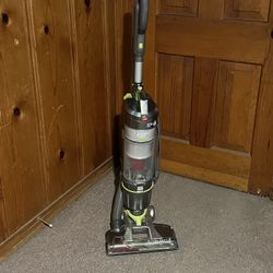 Hoover Air Bagless Lightweight Corded Vacuum Cleaner