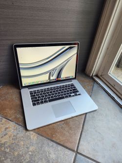 MacBook Pro 15" i7 8GB RAM 500gb SSD | 100% 🔋 health  Adobe, Final Cut, Logic, Office |Best Offer