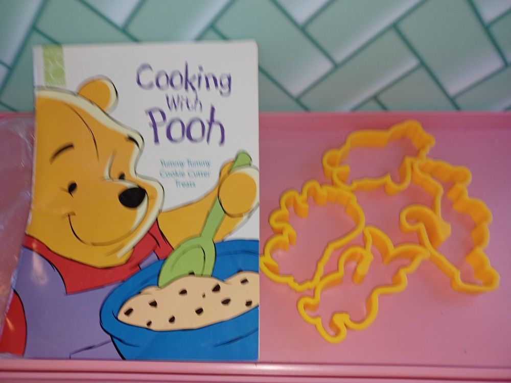 Vintage, Winnie The Pooh Plastic Cutouts And Recipe Book
