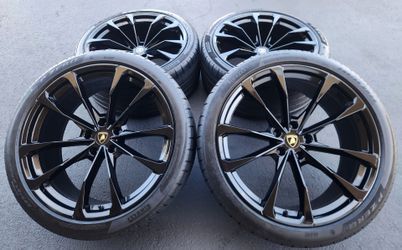 23" Lamborghini URUS Gloss Black OEM Wheels And Tires