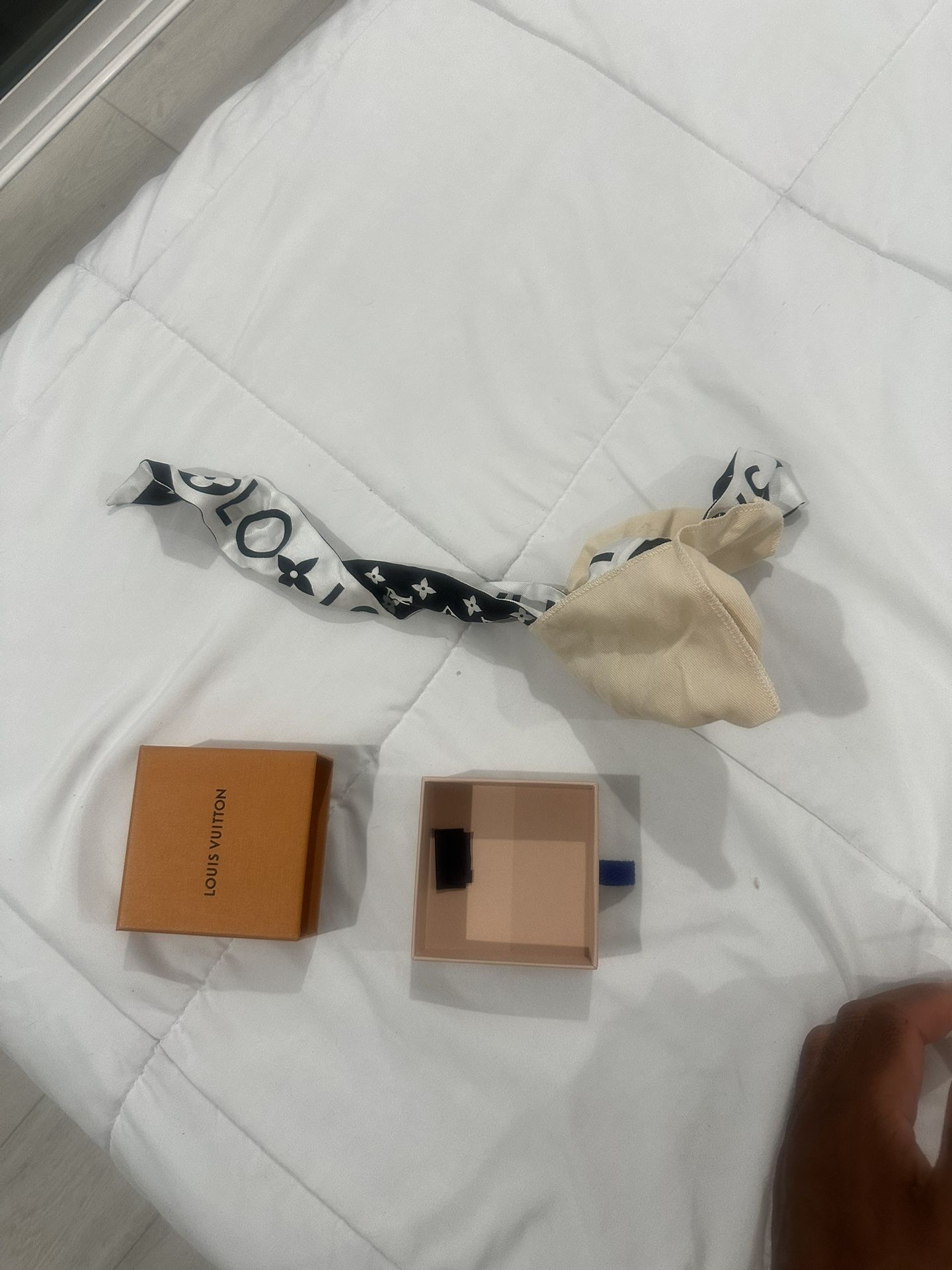 Louis Vuitton Scarf- Women’s