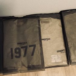 Essentials T-shirts Size Medium