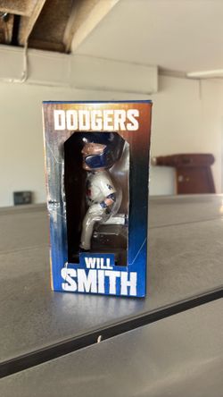 Bobble head
