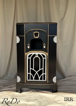 Vintage Cat House/Pet entertainment Home