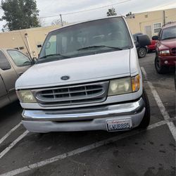 2002 FORD E150 Van Econoline