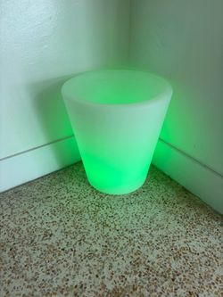 Round LED Flower Pot/ Ice Bucket Light with Remote, 16-in Rechargeable Garden Pot
