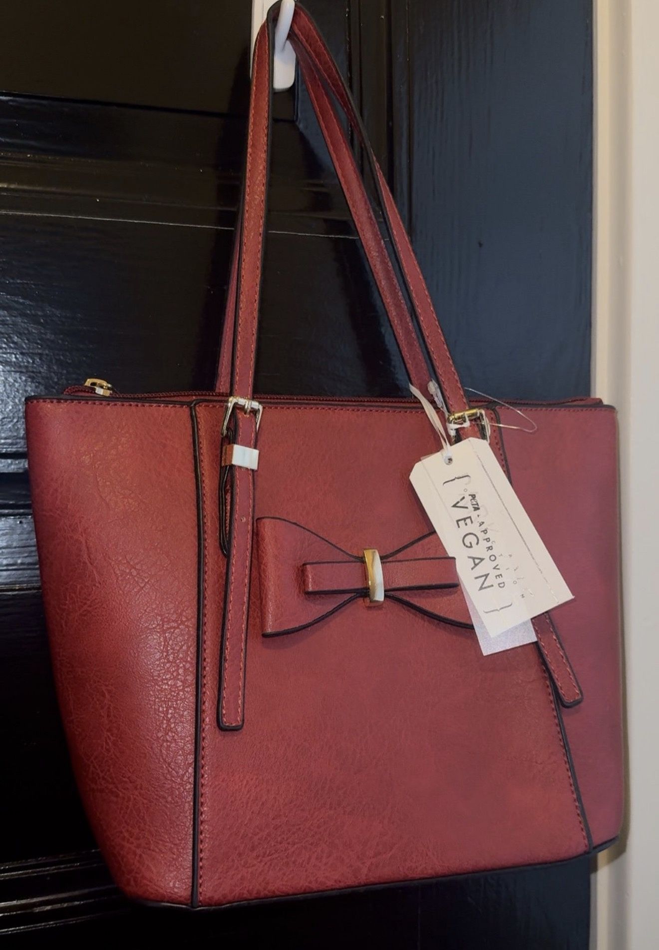 Women’s Park Ave Collection Vegan Purse, Red