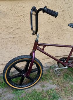 20 INCH 1979 SCHWINN SCRAMBLER VINTAGE OLD SCHOOL BMX 20 INCH 1979 SCHWINN SCRAMBLER VINTAGE OLD SCHOOL BMX