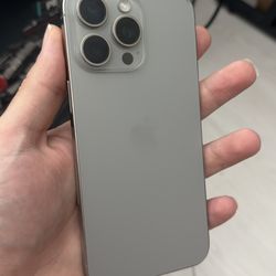 iPhone 15 Pro Max 256 GB for sale used