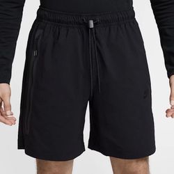 NIKE Tech Woven Shorts XSmall Mens Black Zip Pocket Above Knee Length HQD470-010