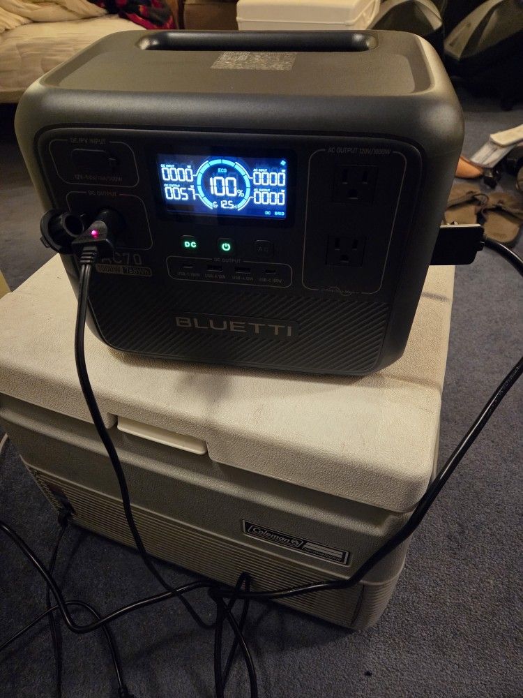 Coleman 12v Cooler/ Warmer