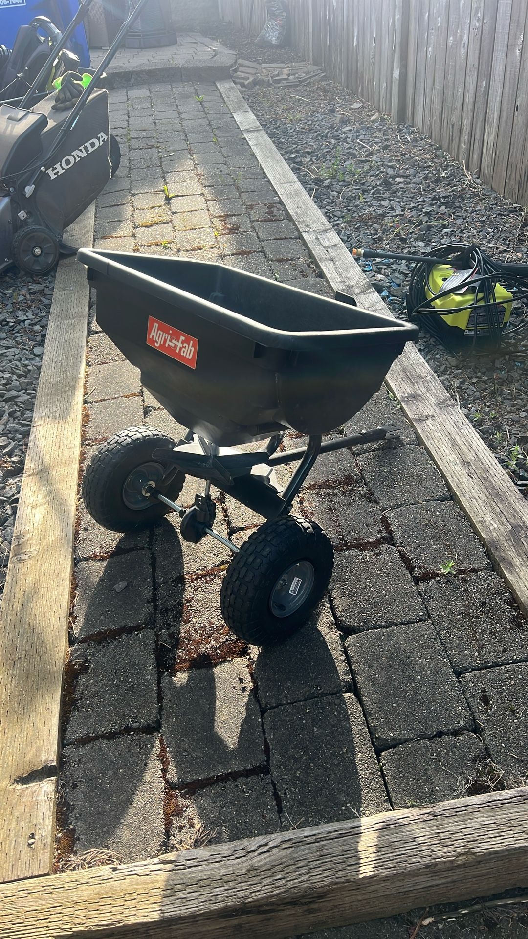 Spreader “Tow”