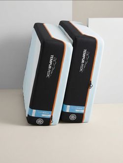 Tempur-Pedic LuxeBreeze 13" Split King Mattress Set (2 Twin XL) Local Pickup