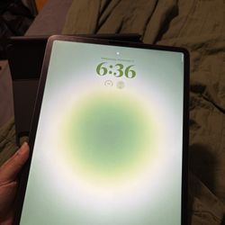 Apple iPad Pro (4th Gen) + Magic Keyboard