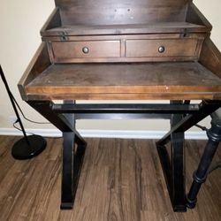 Desk (classic)
