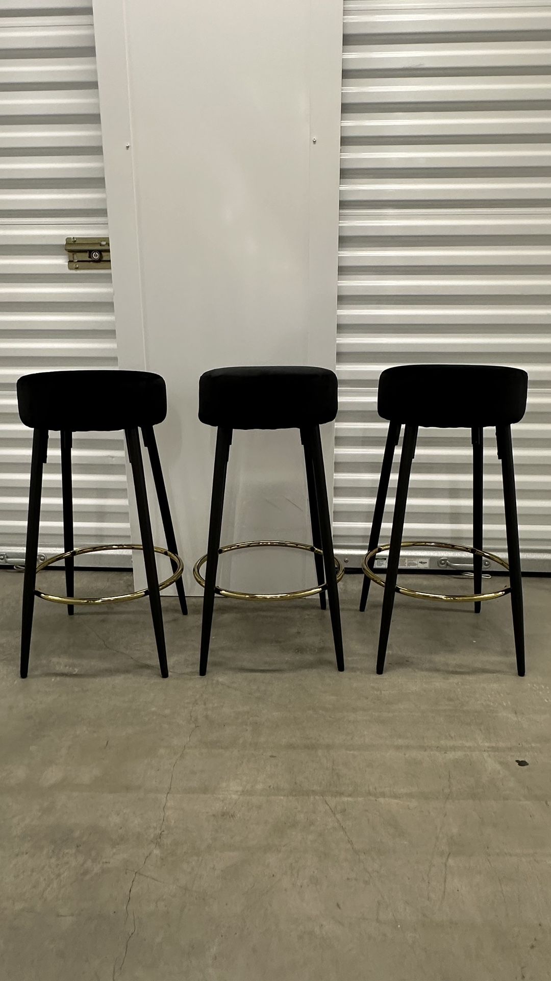 Modern Round Bar Stools Set of 3