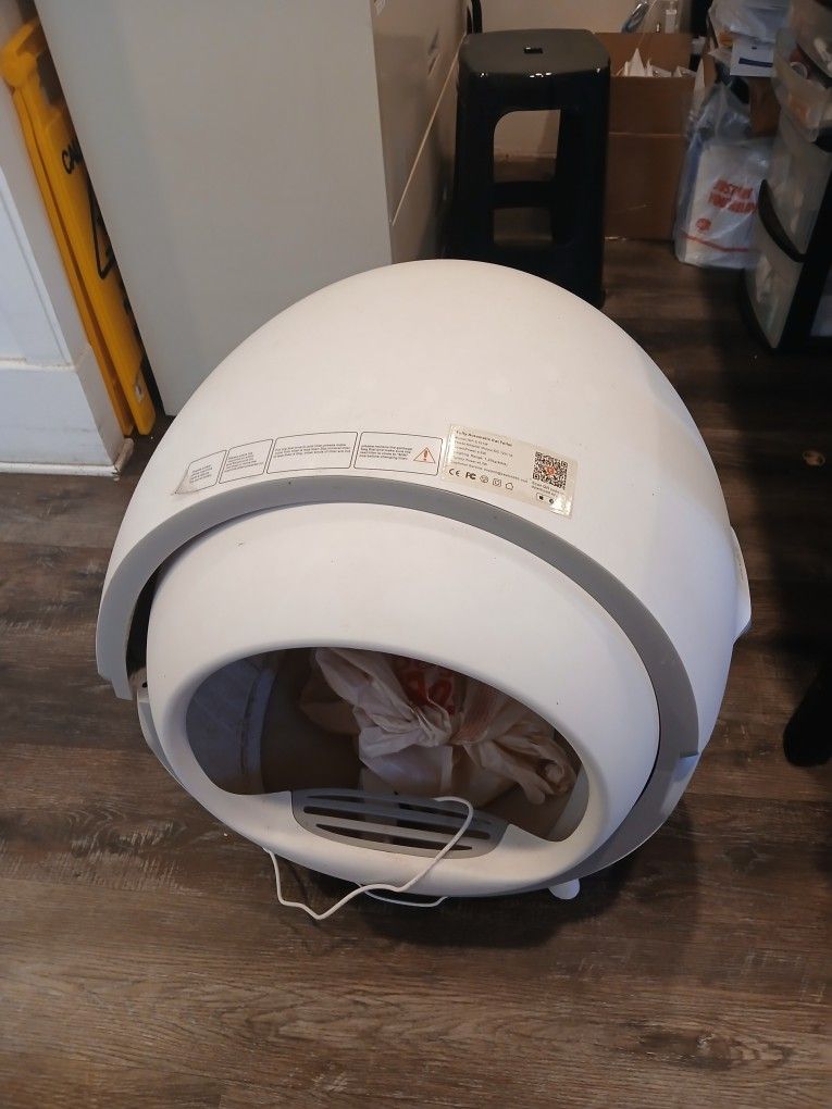 Automatic Cat Litter Box