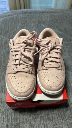 Nike Dunk Low Pink Sneakers