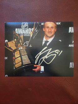 Steven Stamkos signed photo