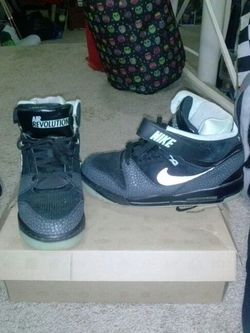 Air Revolutions size 8.5