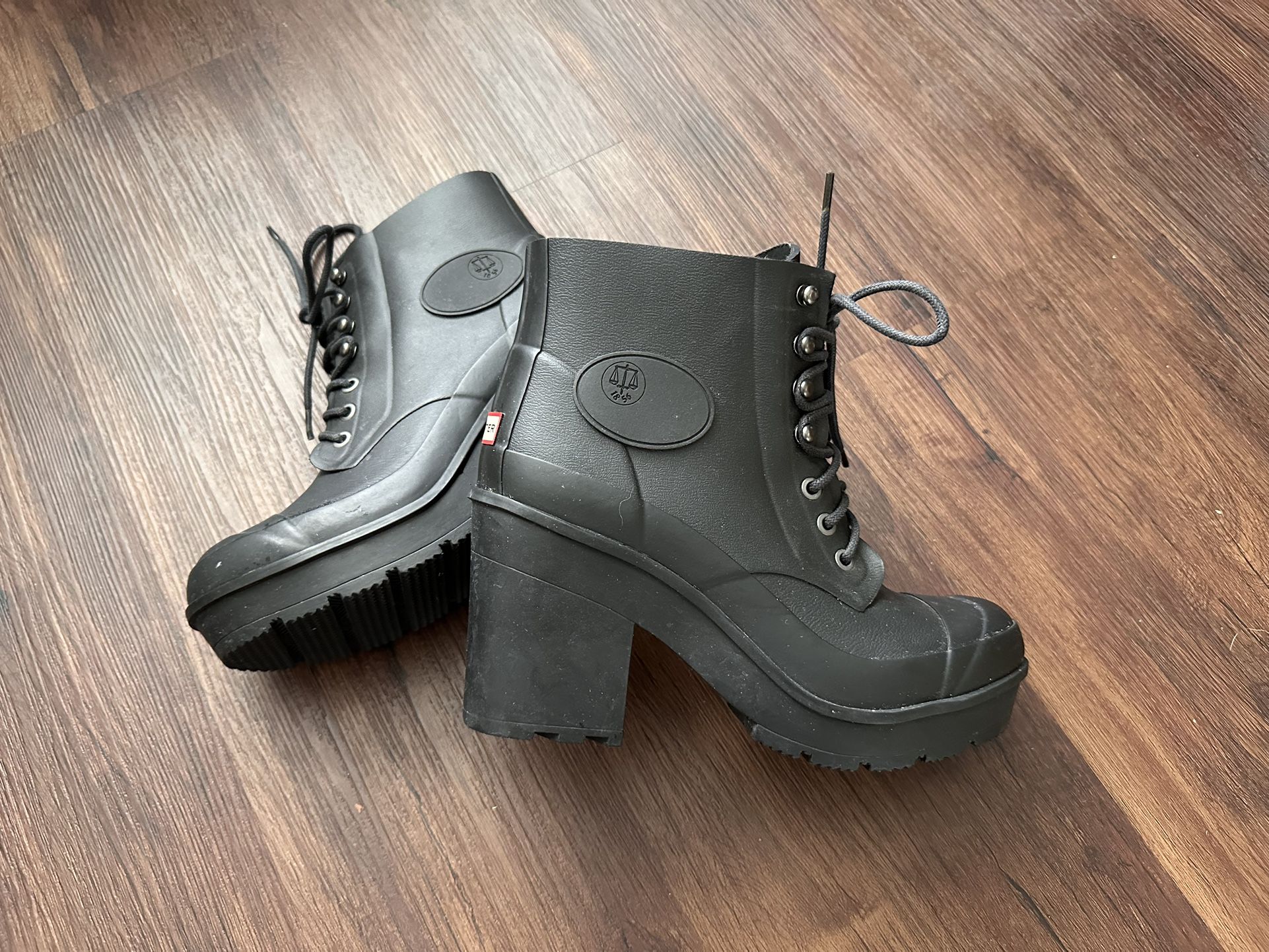 Hunter Rubber Ankle Combat Boots