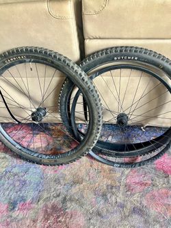 DT Swiss wheel set. Enduro/ DH 29in.