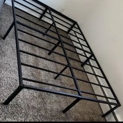Brand new Queen size of Metal bed frame,