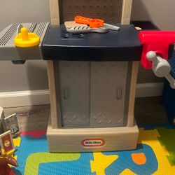 Little Tikes Saw Table 