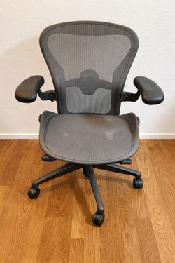 Herman Miller Aeron Task Chair NEW 2025