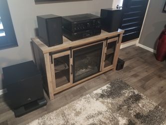 Martin Logan Motion 15i Bookshelf Speakers & Dynamo 400 Subwoofer