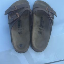Size 8 1/2hardly Used Birkenstocks