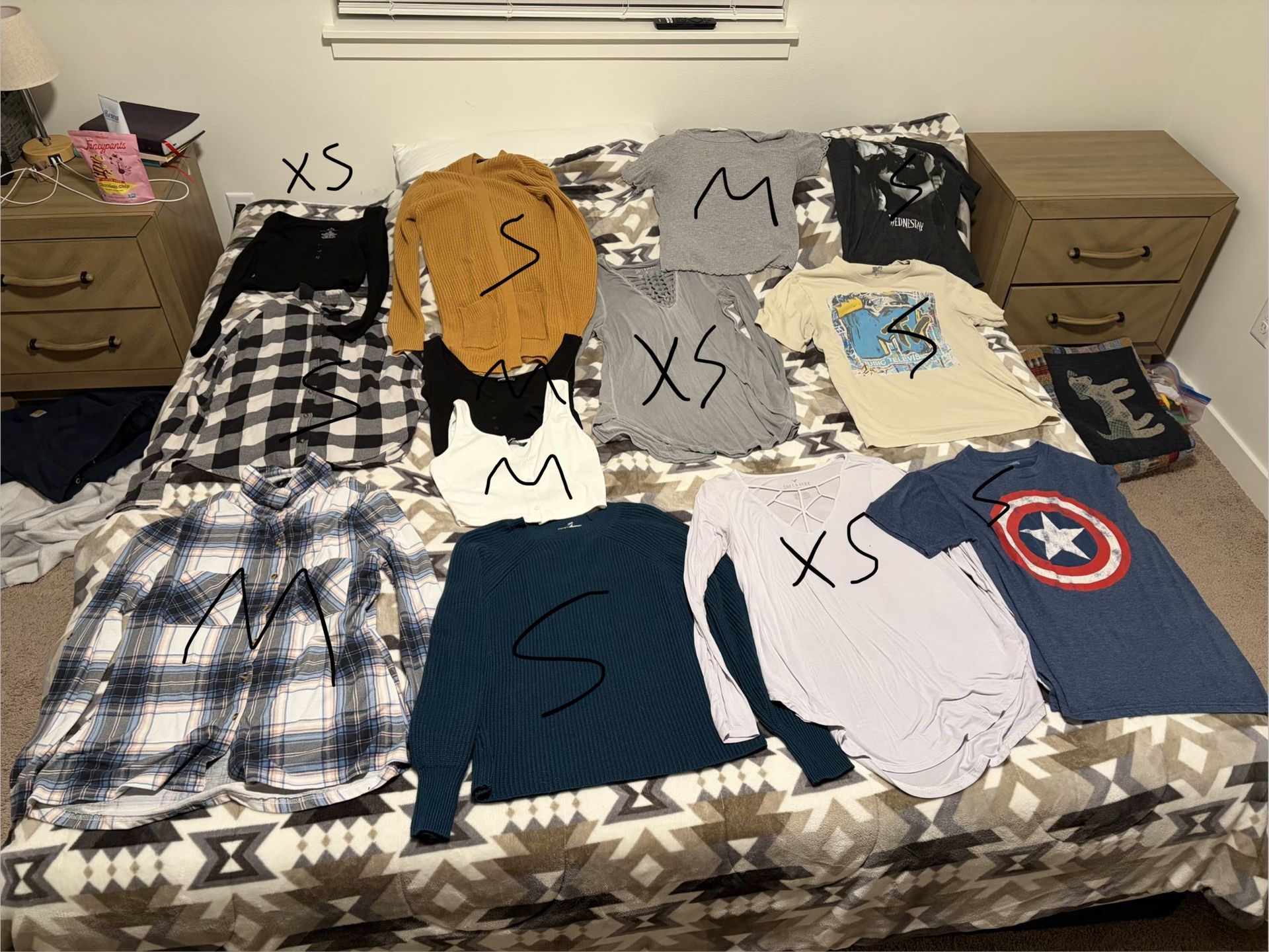 Women’s Clothes Flannel Tops Shirts T Shirts. Make Offers for all or some! Sizes in pic!